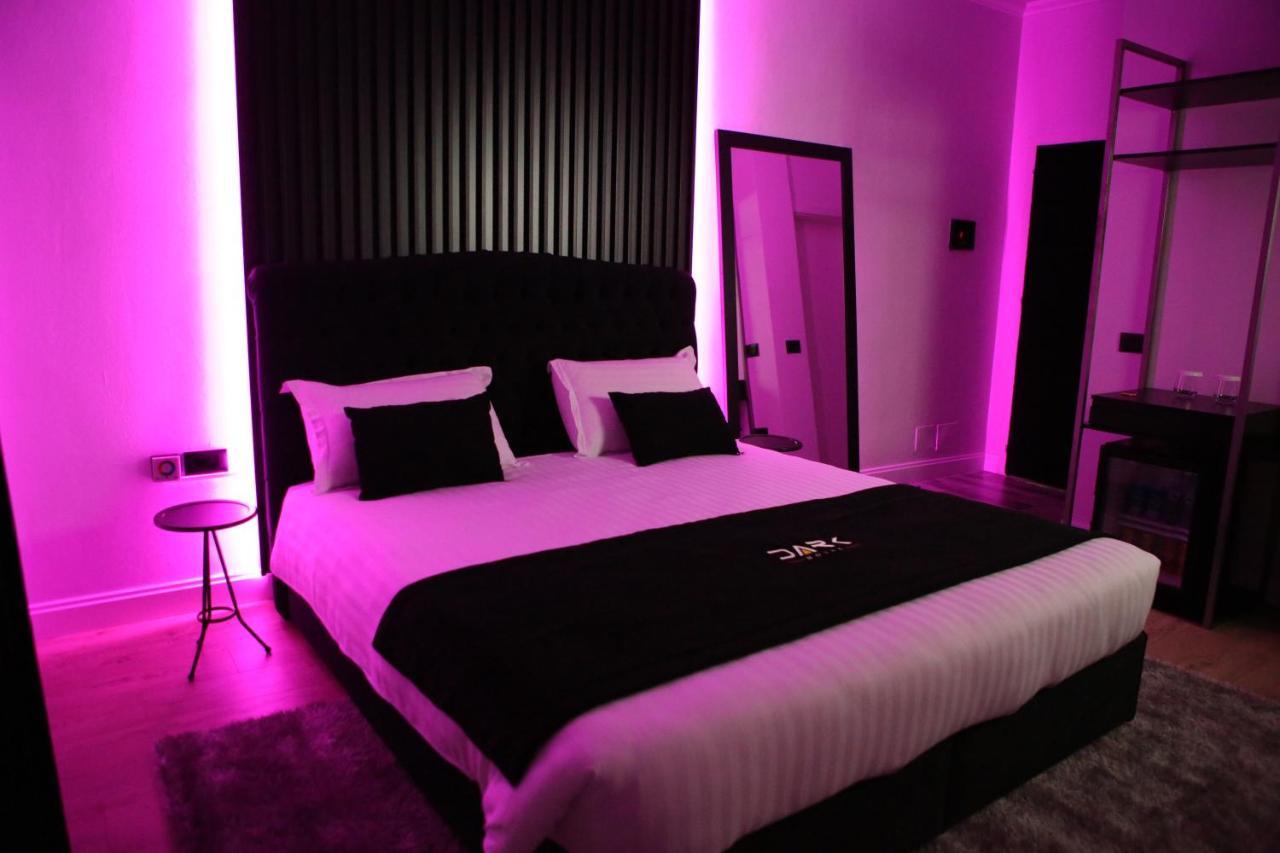 Dark Boutique Hotel Shkoze Esterno foto