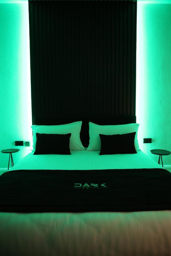Dark Boutique Hotel Shkoze Esterno foto