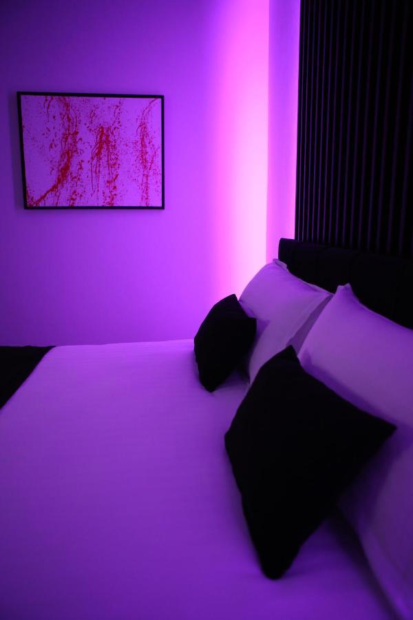 Dark Boutique Hotel Shkoze Esterno foto
