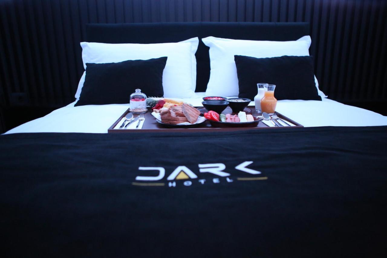 Dark Boutique Hotel Shkoze Esterno foto