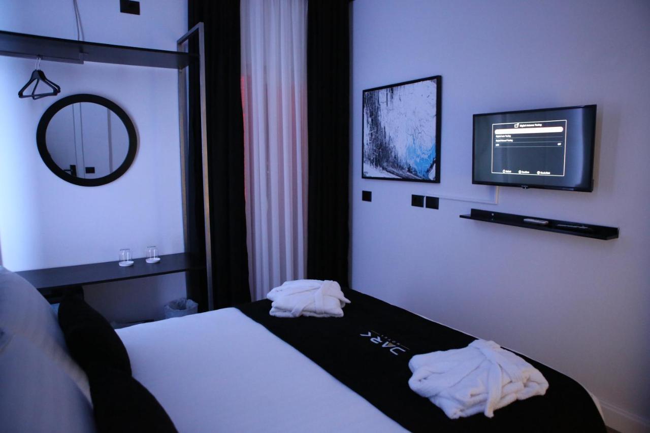 Dark Boutique Hotel Shkoze Esterno foto