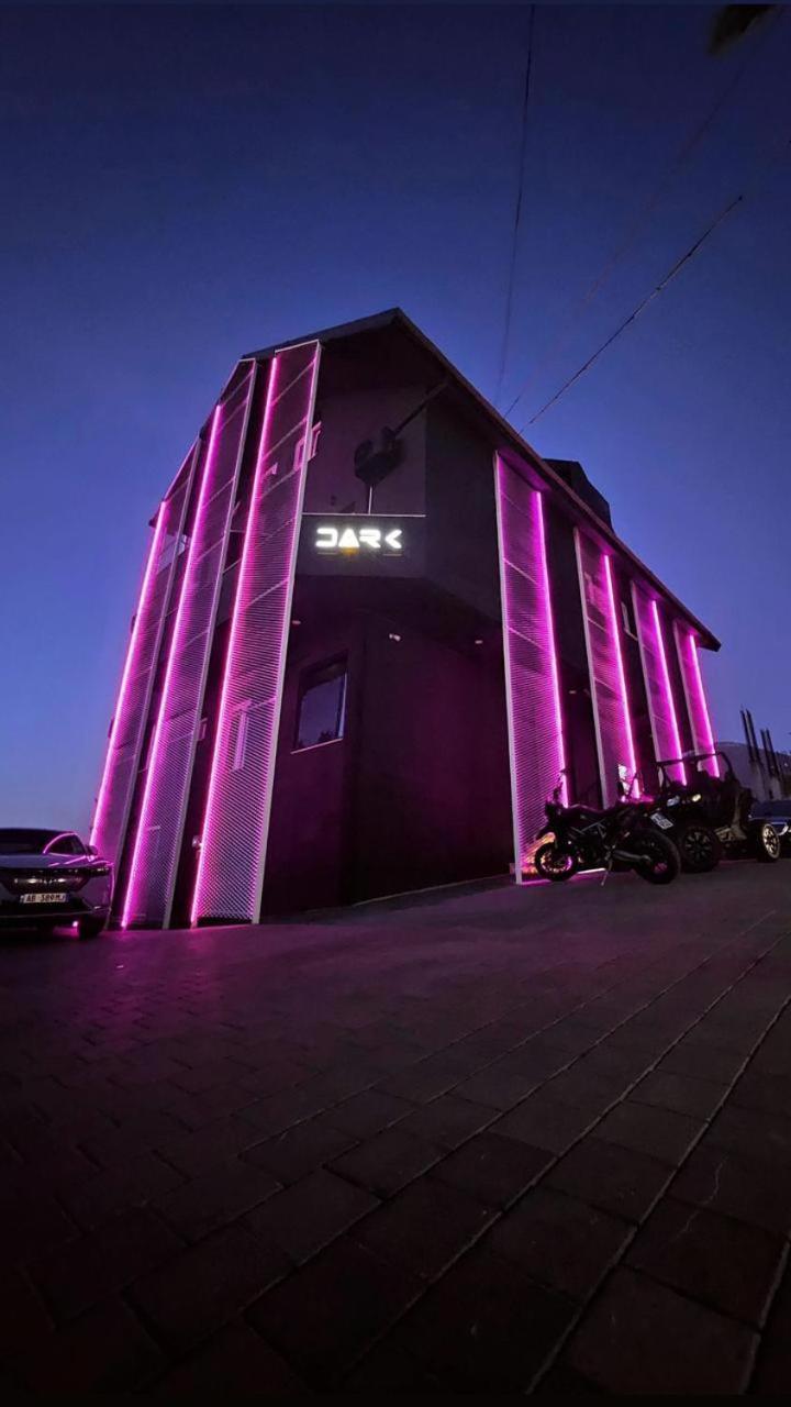 Dark Boutique Hotel Shkoze Esterno foto